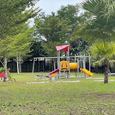 איפוה Rumah Puteh Homestay מראה חיצוני תמונה