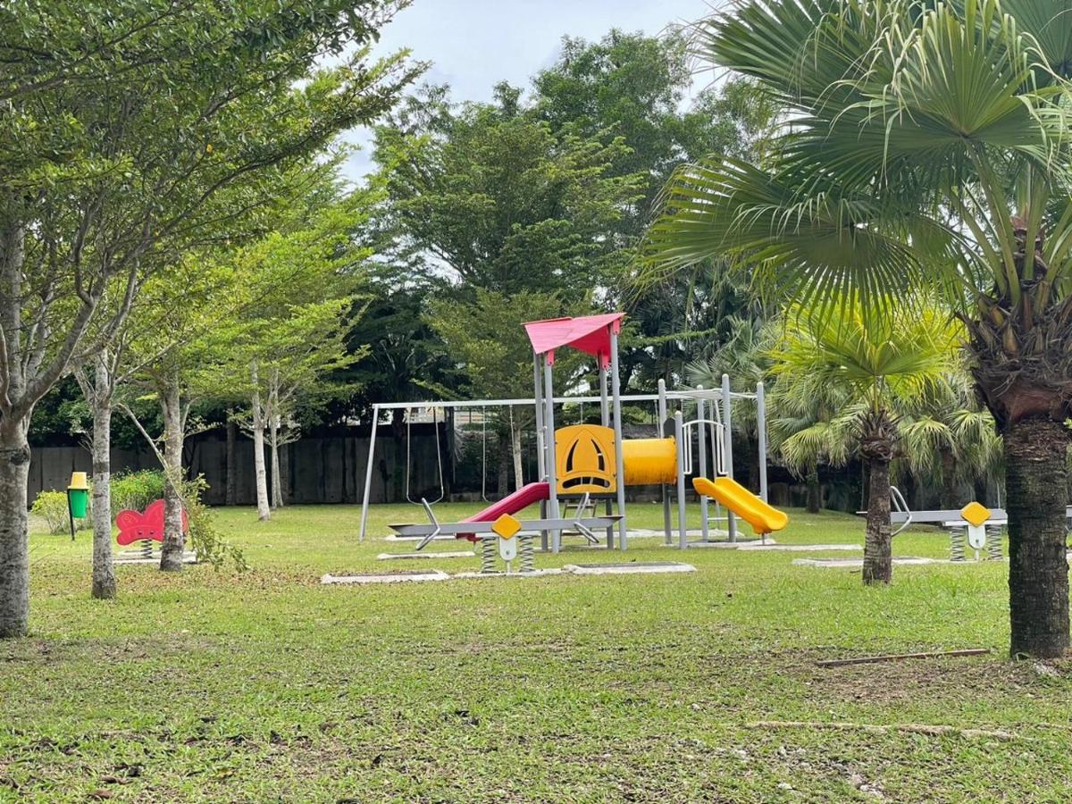 איפוה Rumah Puteh Homestay מראה חיצוני תמונה